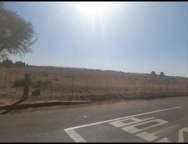 FARM FOR SALE IN GOLF PARK